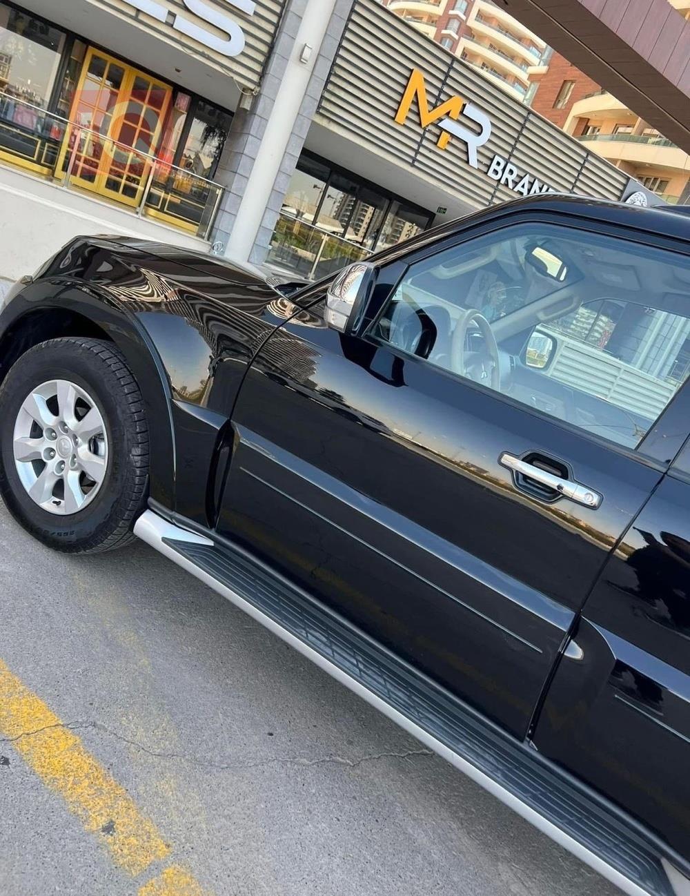 ميتسوبيشي باجيرو